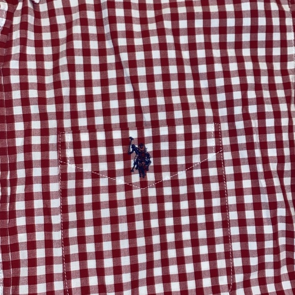US Polo Assn button down size large - Picture 2 of 4